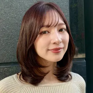 ミディアム カラー あやめ【顔まわり/レ イヤー/柔らかカラ】のヘアスタイル