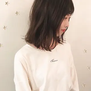 ミディアム 市川 千夏のヘアスタイル