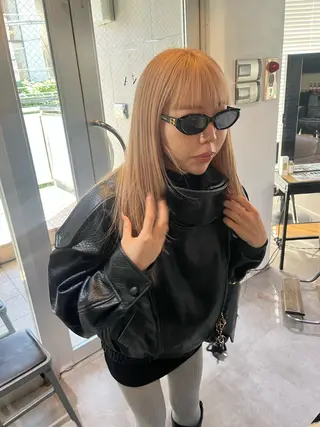 ロング カラー ミルクティーベージュ ブリーチ 店長 清水のヘアスタイル