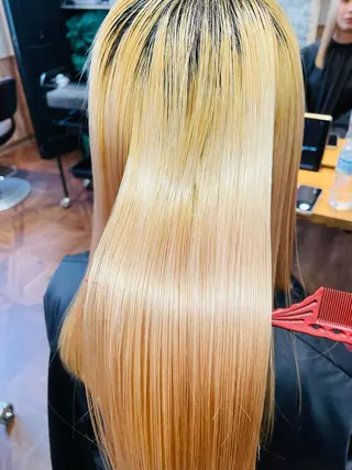 セミロング 最高峰美髪矯正No1 toshiのヘアスタイル