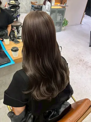ロング カラー 宮田 瑞希のヘアスタイル