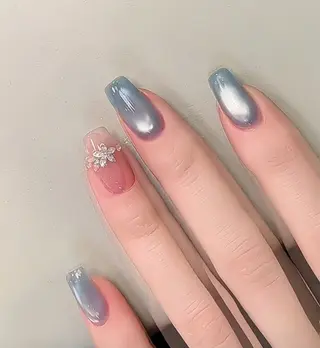 セミロング AMI Nailsalonのネイルデザイン