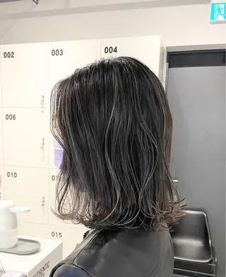 ショート カラー ブリーチ👩🦳/ ✂︎MANAMIのヘアスタイル