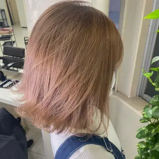 ミディアム カラー シールエクステ特化 ハイトーン、NANAのヘアスタイル