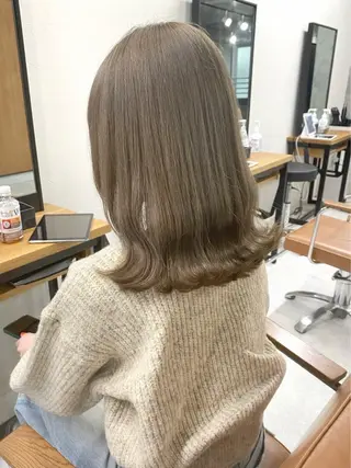 ロング カラー ヘアアレンジ 🌟🍒ハイトーン 韓国ヘア/ユウミのヘアスタイル
