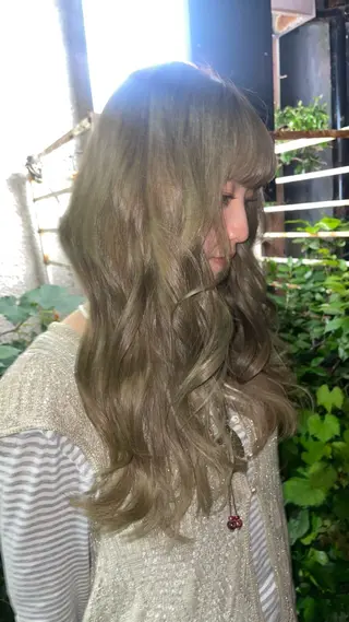ロング カラー  ︎︎ 寧音のヘアスタイル