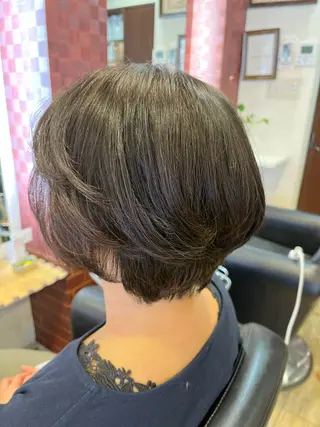 ショート カラー 織田 英之のヘアスタイル