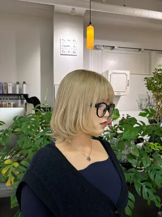 ショート カラー ooitヨシダ ミナミのヘアスタイル