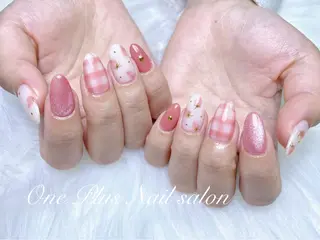 ネイル One Plus Nail Salonのネイルデザイン