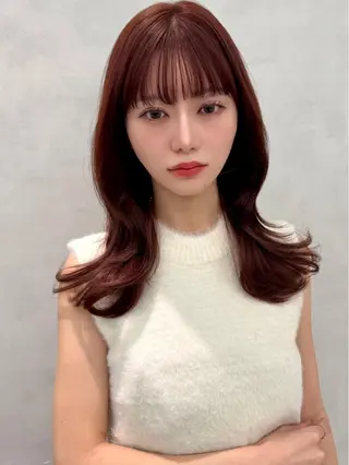 セミロング カラー 佐々木 双葉のヘアスタイル