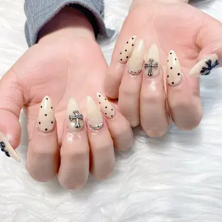 カラー Rin Hana Nailのネイルデザイン