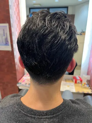 ショート 織田 英之のヘアスタイル