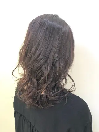 セミロング カラー 櫻田 朴のヘアスタイル