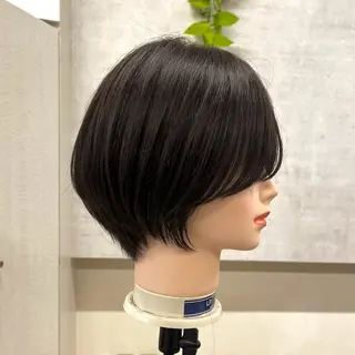 ショート yura /レイヤーカットのヘアスタイル