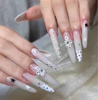 ネイル D-BEAUTY Nailsalonのネイルデザイン