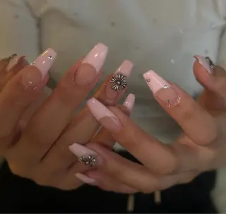 ネイル NiJi Nailsのネイルデザイン