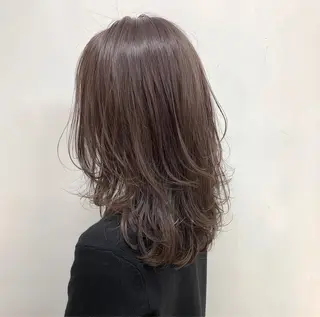 ミディアム 【溝の口の艶髪の神様 】EARTHのヘアスタイル