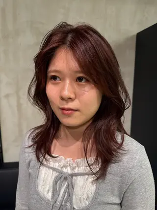 セミロング レイヤーカット 🫒natsuのヘアスタイル