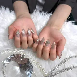 ネイル 𝑆𝐸𝑅𝐴♡ 大人ギャル ワンホンのネイルデザイン