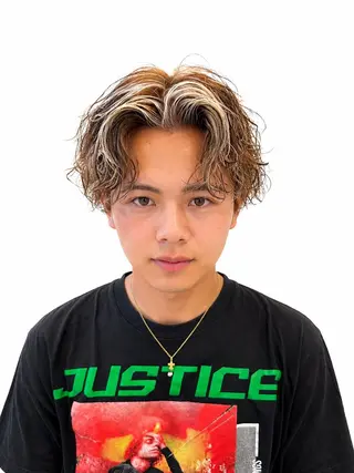 カラー メンズ 心斎橋メンズサロン リベルテグリットのヘアスタイル