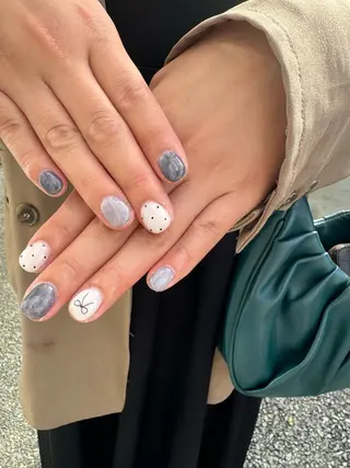 ネイル LAVISH 大和店 emi･:*+のネイルデザイン