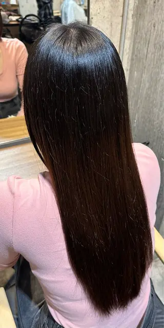 ロング 秋葉 郁人のヘアスタイル