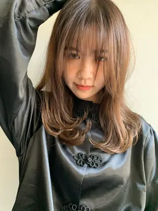 セミロング カラー パーマ 江原 実来のヘアスタイル