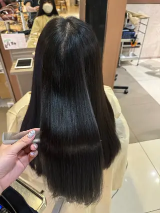 ロング 透明感カラー& メンズアイブロウ専門のヘアスタイル