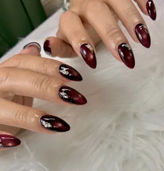ネイル 伊藤 菜緒のネイルデザイン