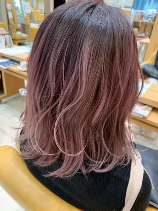ミディアム カラー SUZUKA .のヘアスタイル