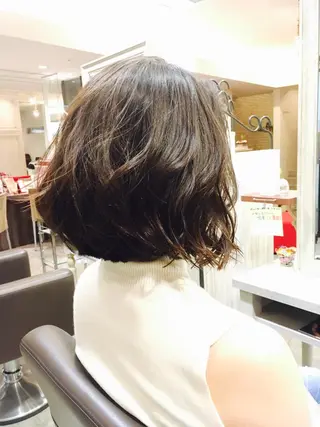 ミディアム 正木 彩音のヘアスタイル