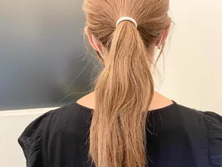 ロング 髪質改善/ハイライト 白髪ぼかし/艶カラーのヘアスタイル