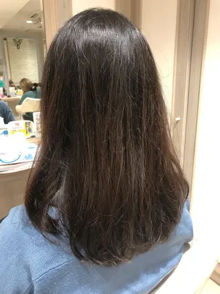セミロング 似合う髪型見つけます AYAKAのヘアスタイル