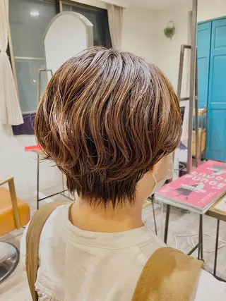 ショート パーマ 赤間 飛鳥のヘアスタイル