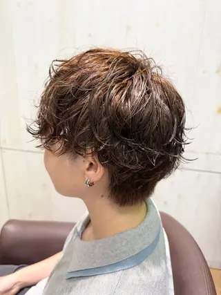 ショート パーマ 溝口 槙里也のヘアスタイル