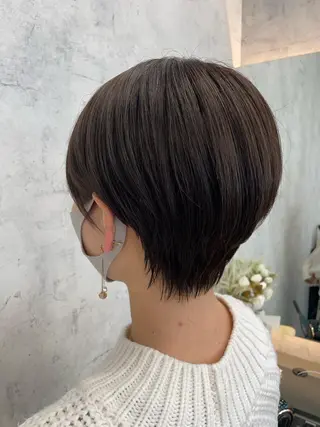 ショート レイヤー× 顔まわり/MIUのヘアスタイル