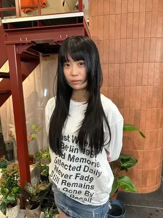 ロング カラー 美髪・シールエクステ ホソタニリョウコのヘアスタイル