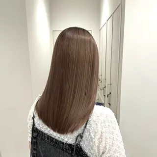 セミロング カラー 🐰あみ【艶カラー/ 縮毛矯正】🫧のヘアスタイル