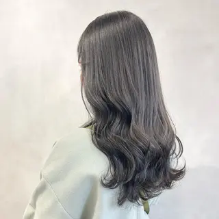 ロング カラー 🩵ブリーチカラー MIORI🩵のヘアスタイル