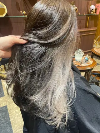 ロング カラー 田中 沙織のヘアスタイル