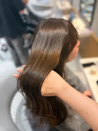 セミロング カラー ヘアセット/レイヤー 縮毛矯正/はるか🎀のヘアスタイル