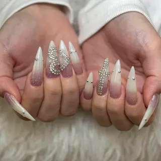 ネイル NIE MoMoのネイルデザイン