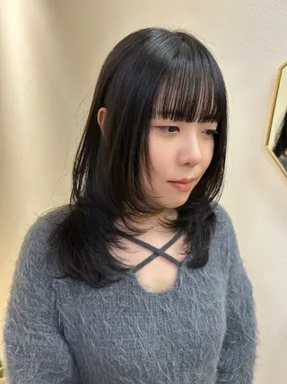セミロング hubhair レイヤー/透明感のヘアスタイル