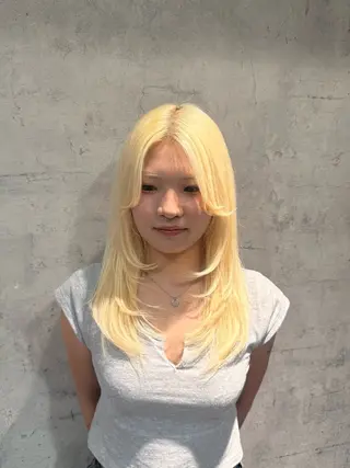セミロング 🍀ユズミ/ブリーチ /アレンジ🛼🎼のヘアスタイル