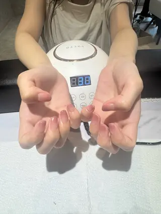 ネイル ナナ1級ネイリスト✨ PEEKABOOのネイルデザイン