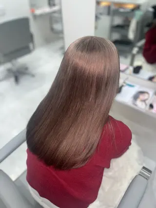 セミロング カラー ヘアアレンジ 🩶【推しハイトーン 】yuzu🩶のヘアスタイル