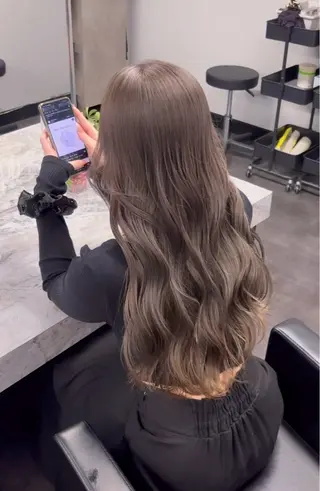 ロング カラー 黒田 優里 🎀🫧のヘアスタイル