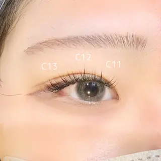 マツエク・マツパ 藤田 彩音のヘアスタイル