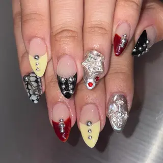 ネイル 🍓個性派ネイル🎶 /Komachi❤️のネイルデザイン