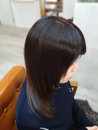 ミディアム 顔周りカットレイヤー 髪質改善 くまーのヘアスタイル